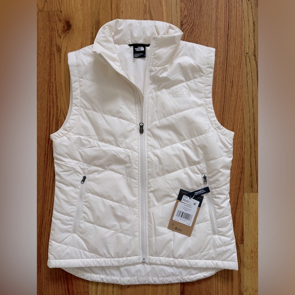 North face vest size Standard Small NWT